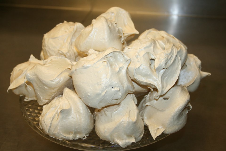 Ashuplados-Sephardic Meringue Cookies