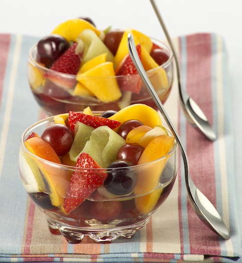 "Sauced" Fruit Salad ~for Purim, replace the vanilla with Frangelico, yummily